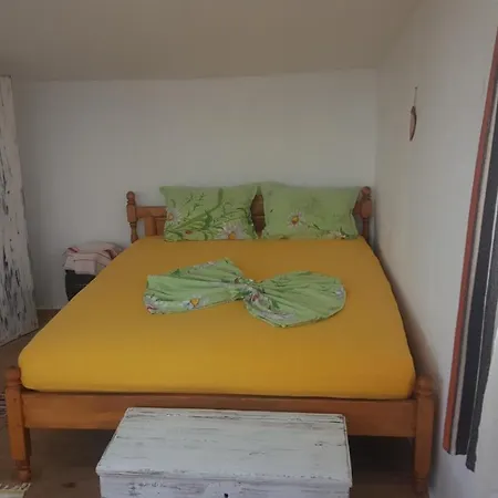 Cob House Adonai Bogdanchovtsi